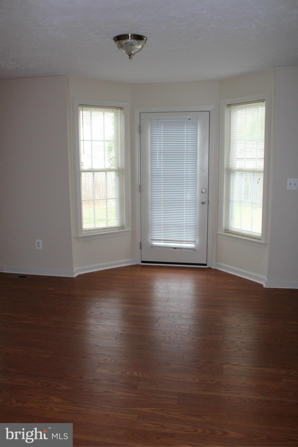 HAMILTONS CROSSING - Residential Lease