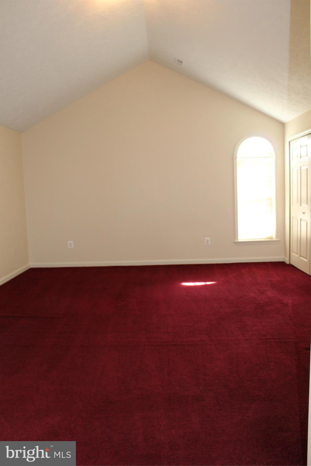 HAMILTONS CROSSING - Residential Lease