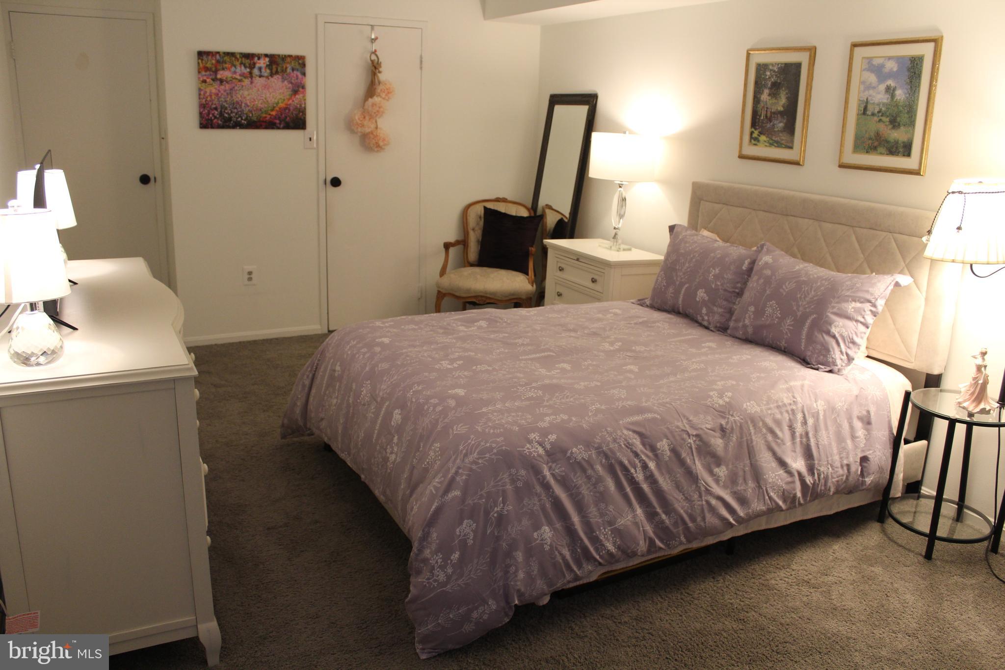 HAWTHORNE VILLAGE - Residential