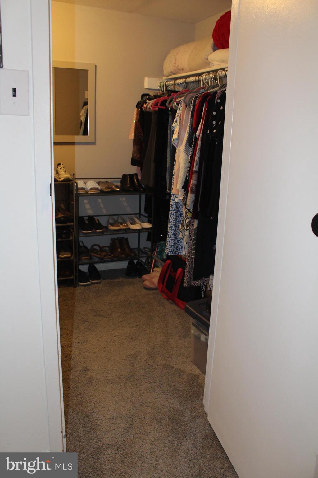 HAWTHORNE VILLAGE - Residential