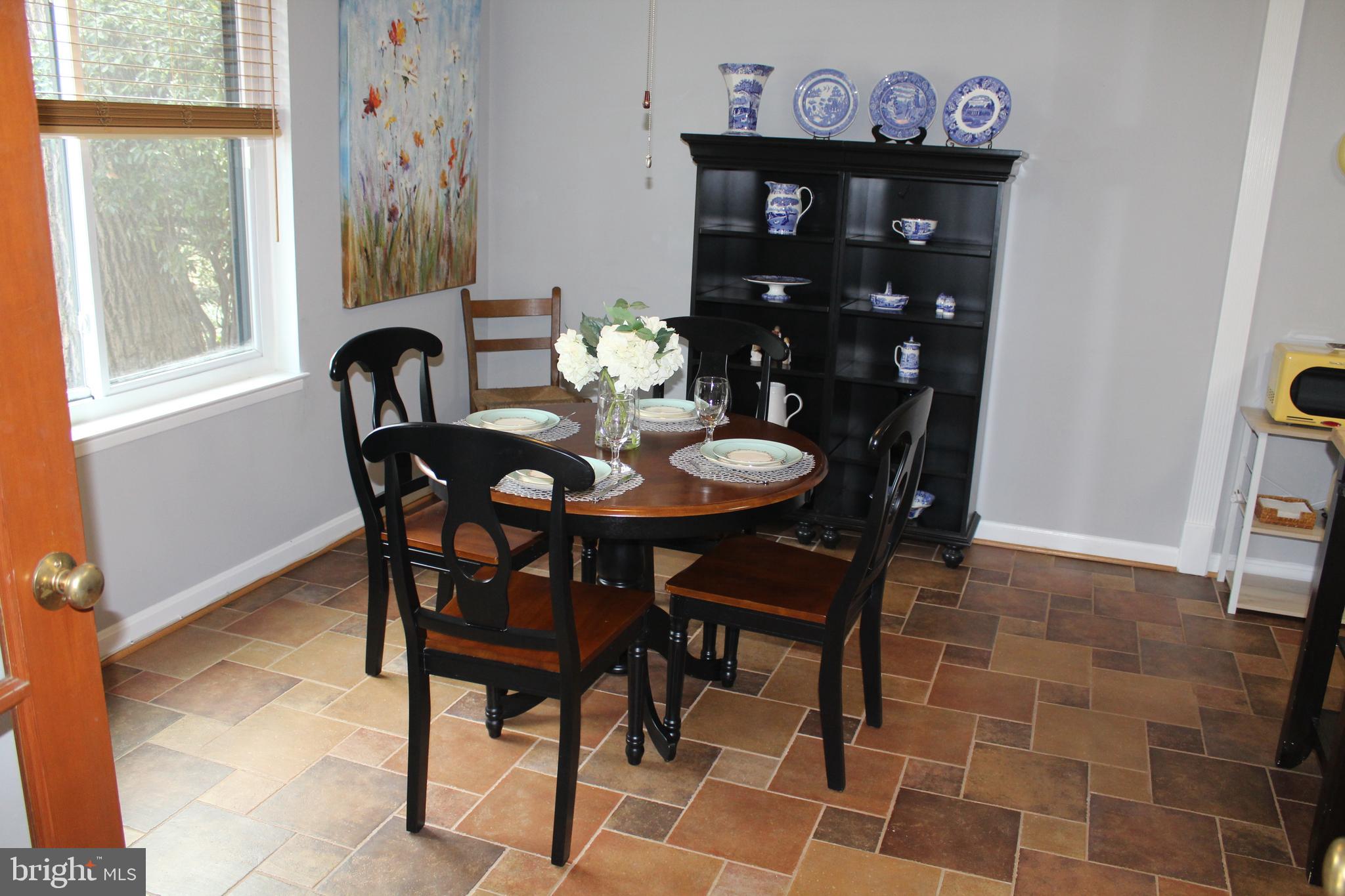 HAWTHORNE VILLAGE - Residential