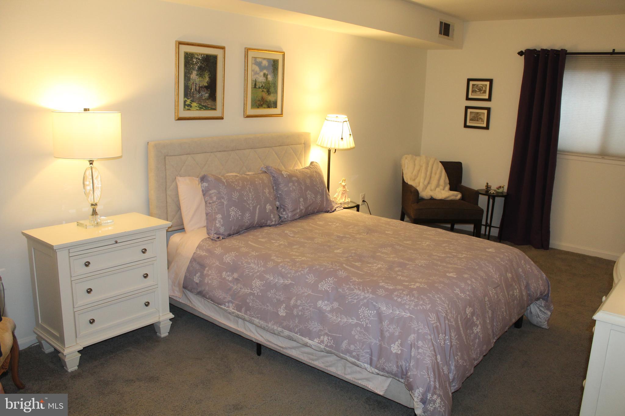 HAWTHORNE VILLAGE - Residential