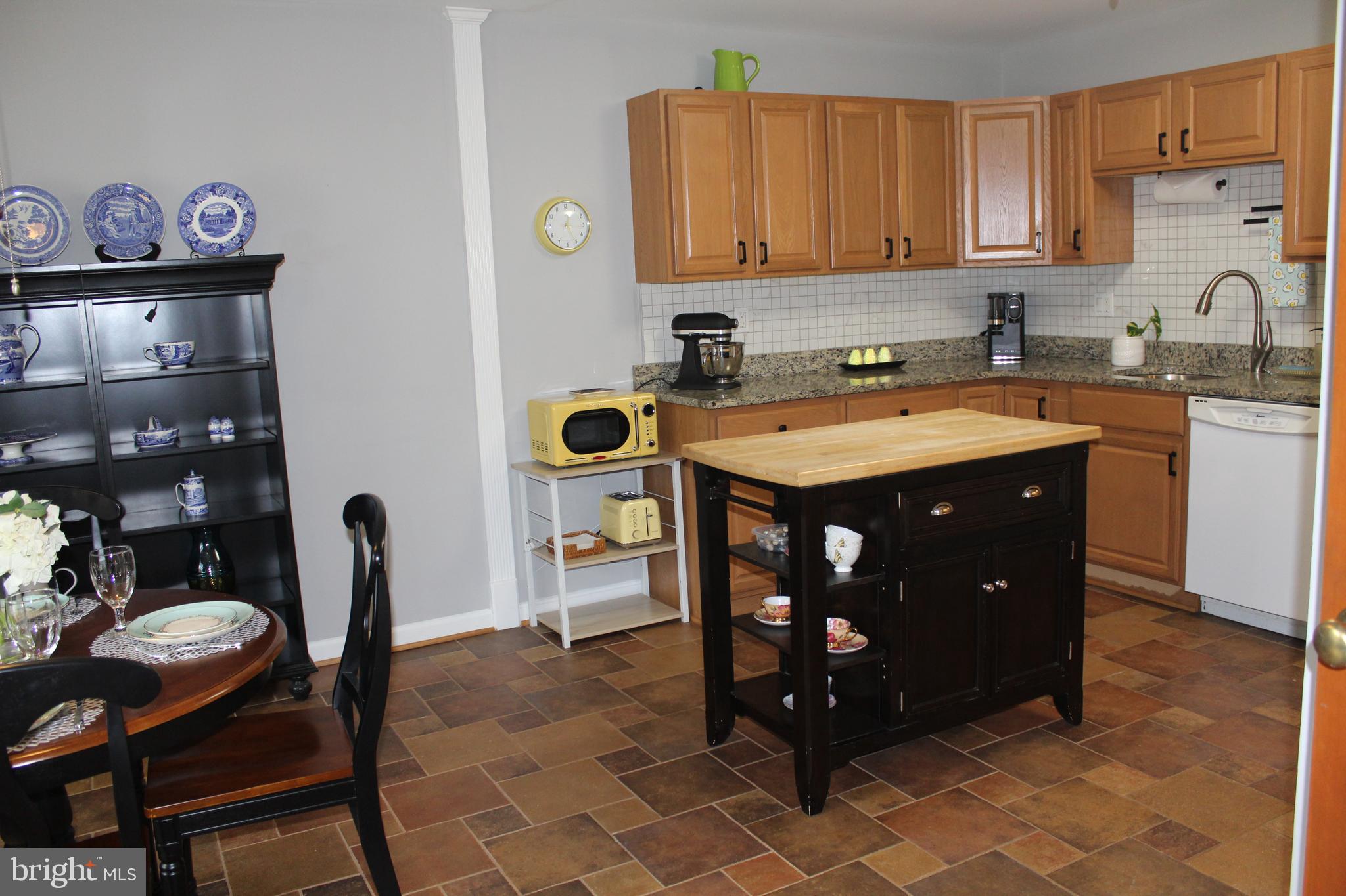 HAWTHORNE VILLAGE - Residential