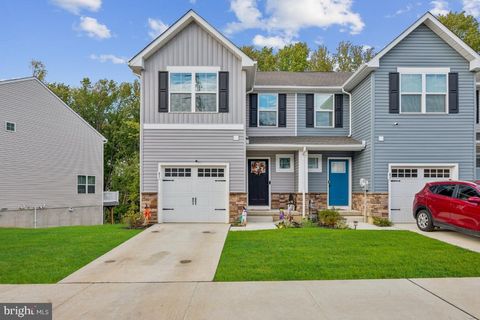 Photo of 81 Southwind Drive, BLACKWOOD, NJ 08012 (MLS # NJCD2102986)