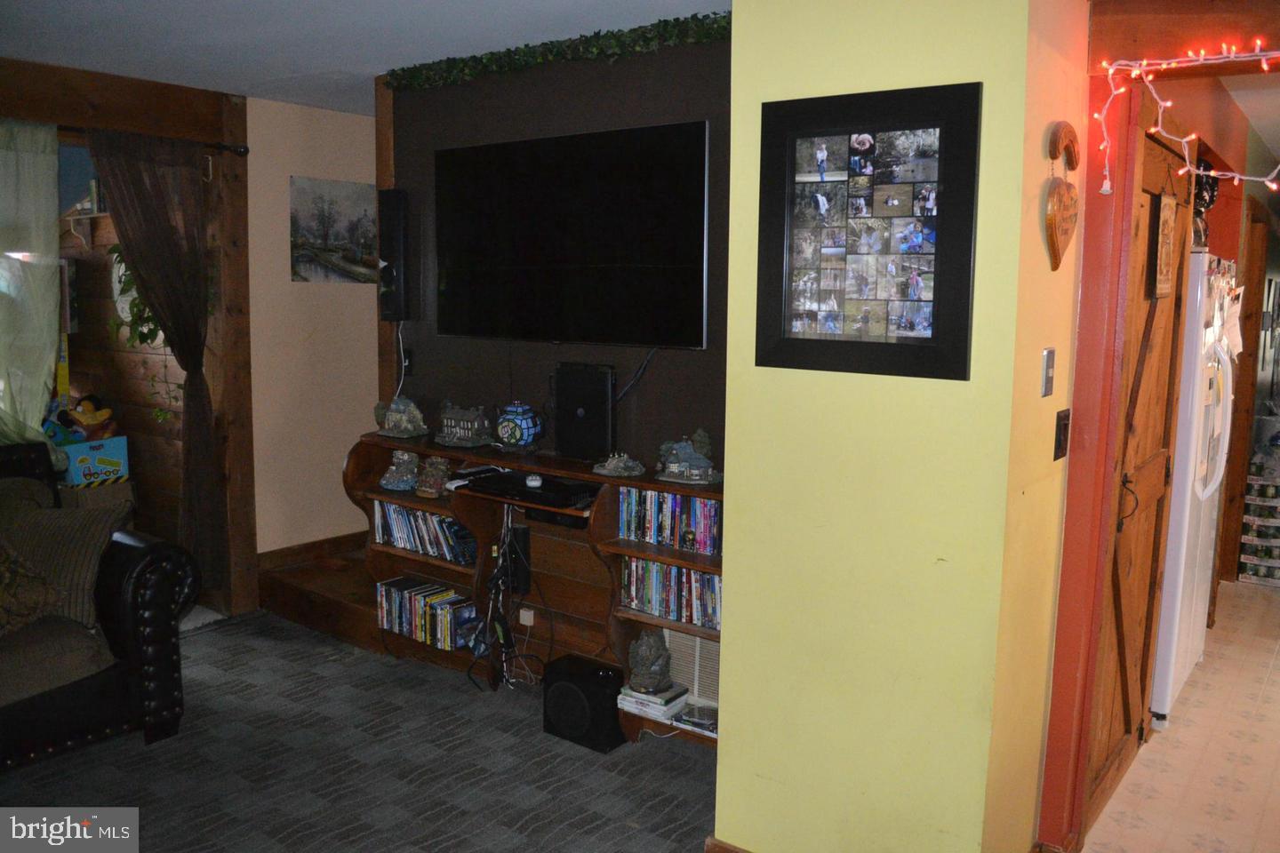 OAKWOOD LAKE ESTATES - Residential