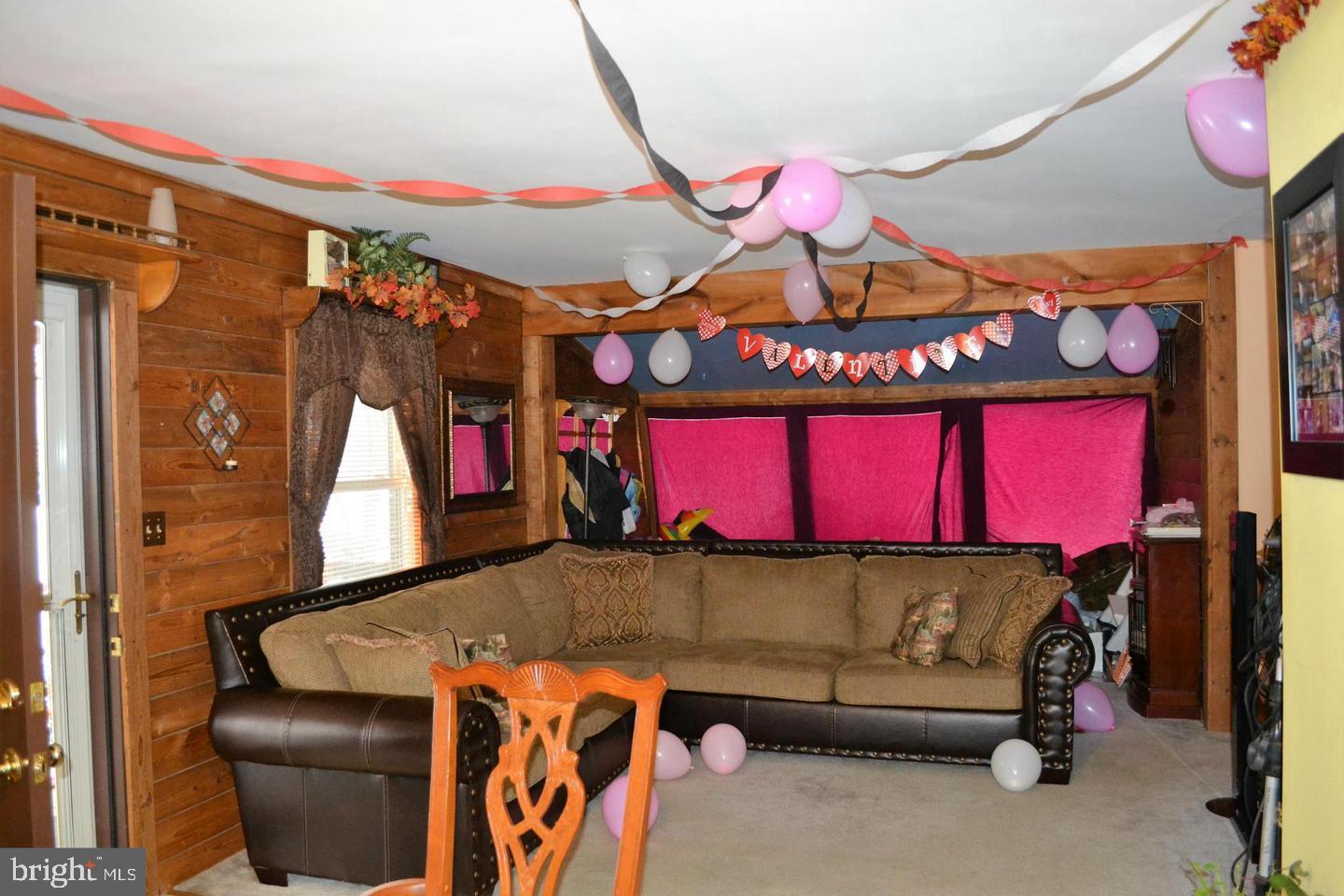 OAKWOOD LAKE ESTATES - Residential