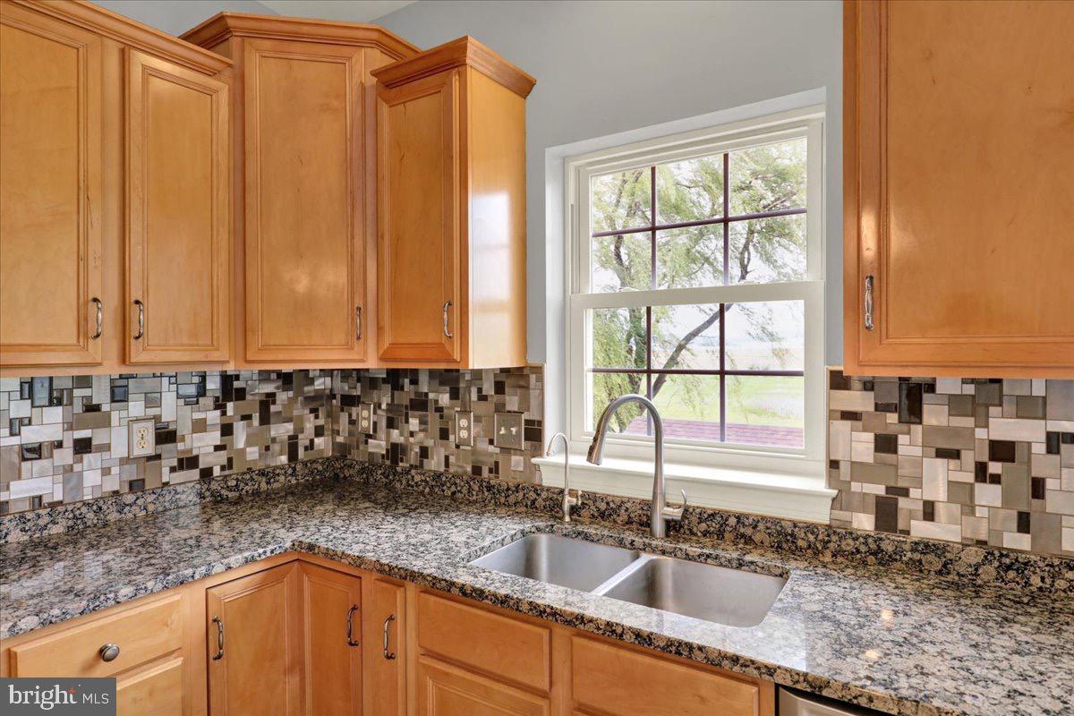 LINCOLNS MEADOW - Residential