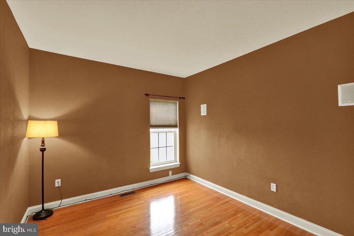LINCOLNS MEADOW - Residential