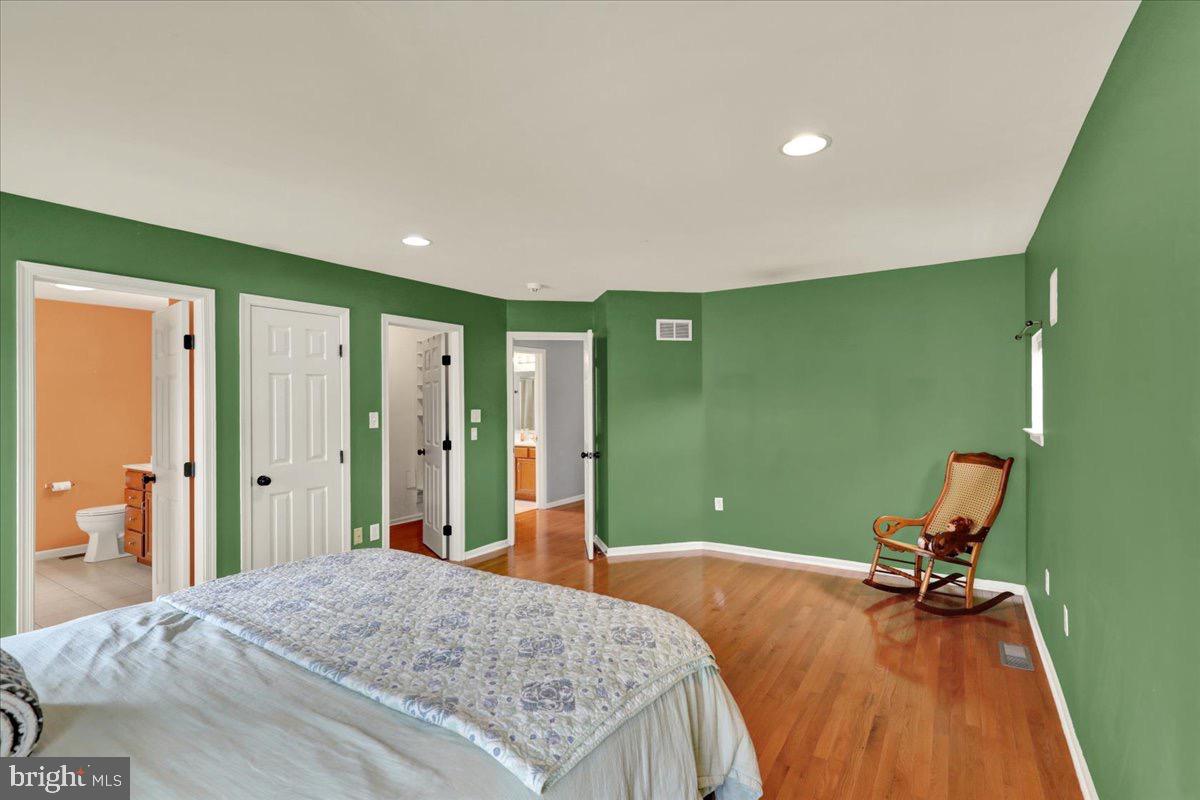 LINCOLNS MEADOW - Residential