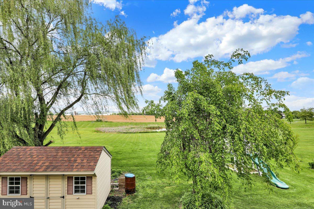 LINCOLNS MEADOW - Residential