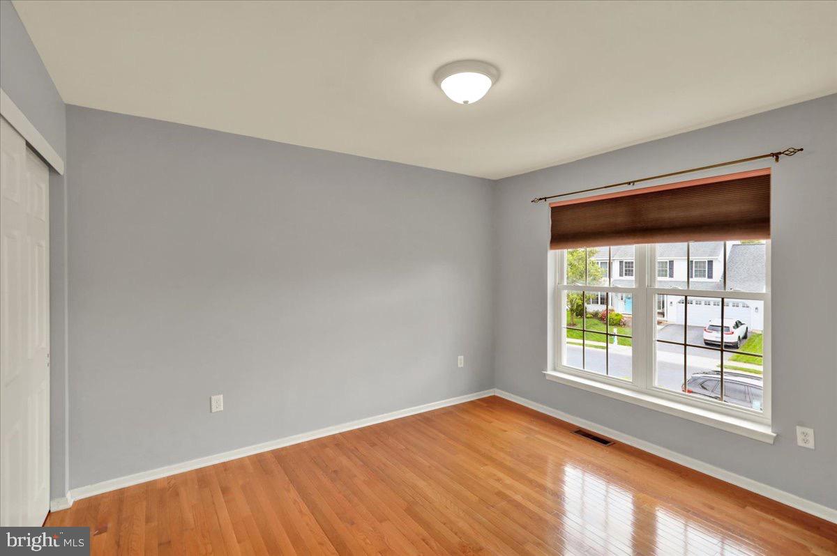 LINCOLNS MEADOW - Residential