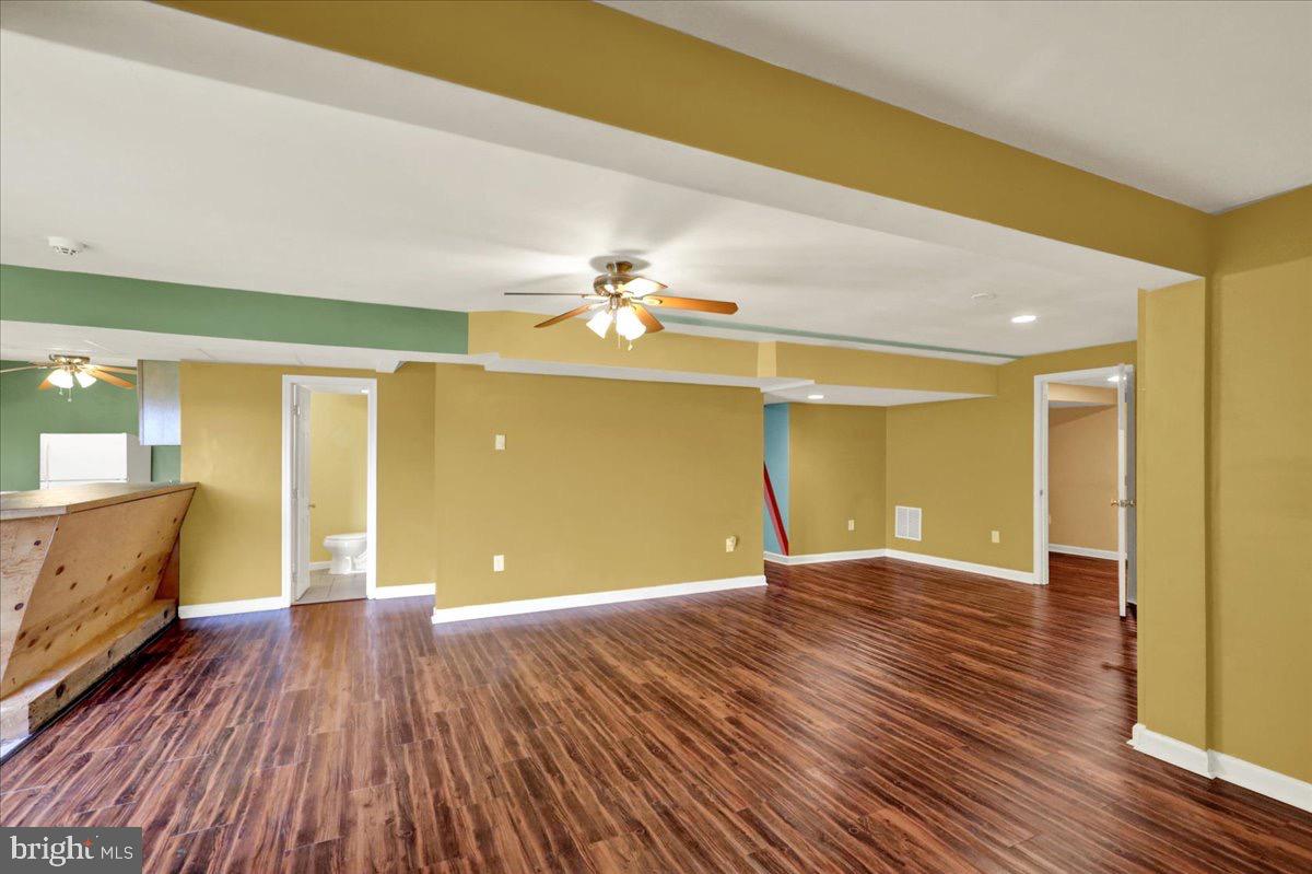 LINCOLNS MEADOW - Residential