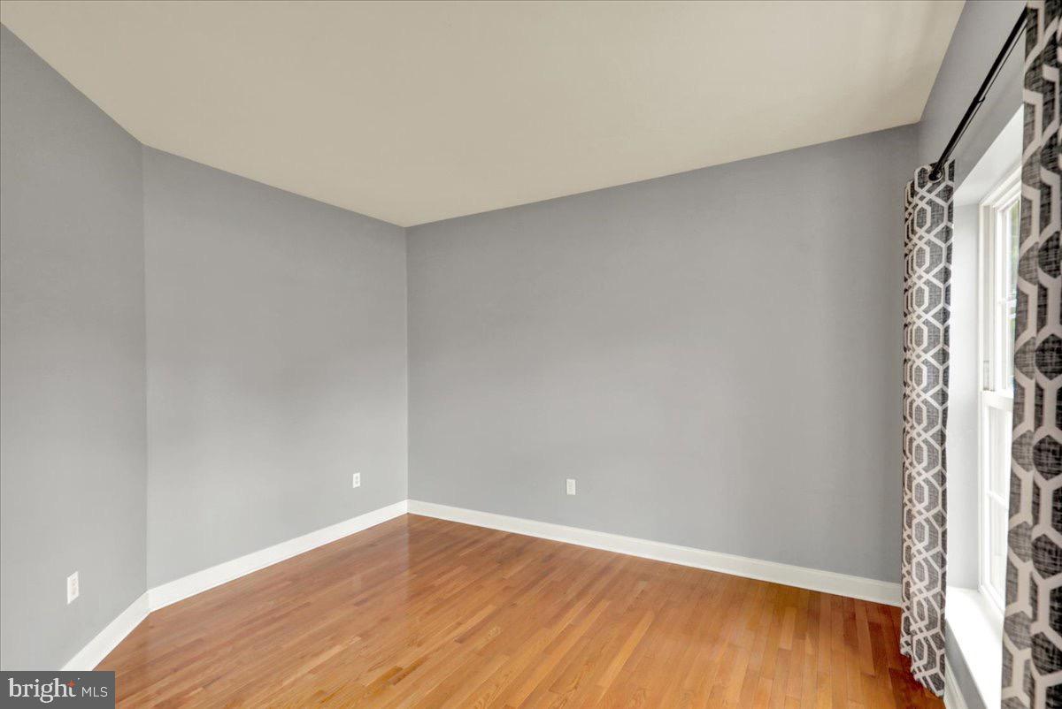 LINCOLNS MEADOW - Residential