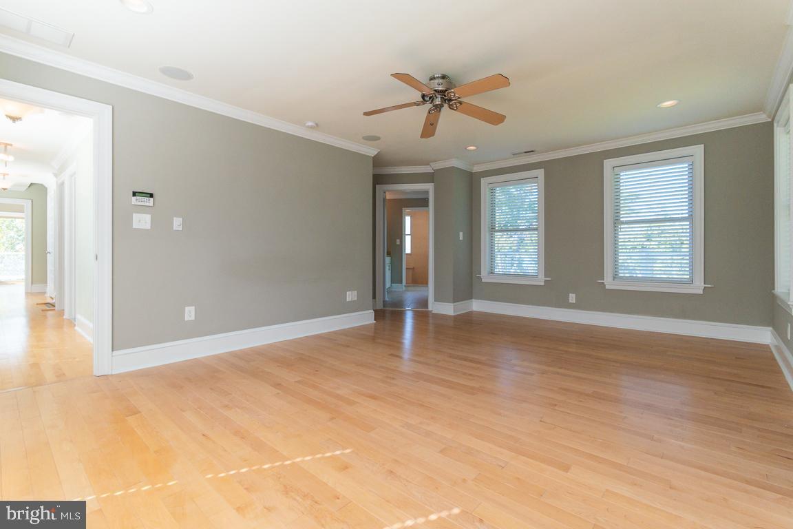 LONG BEACH ESTATES - Residential