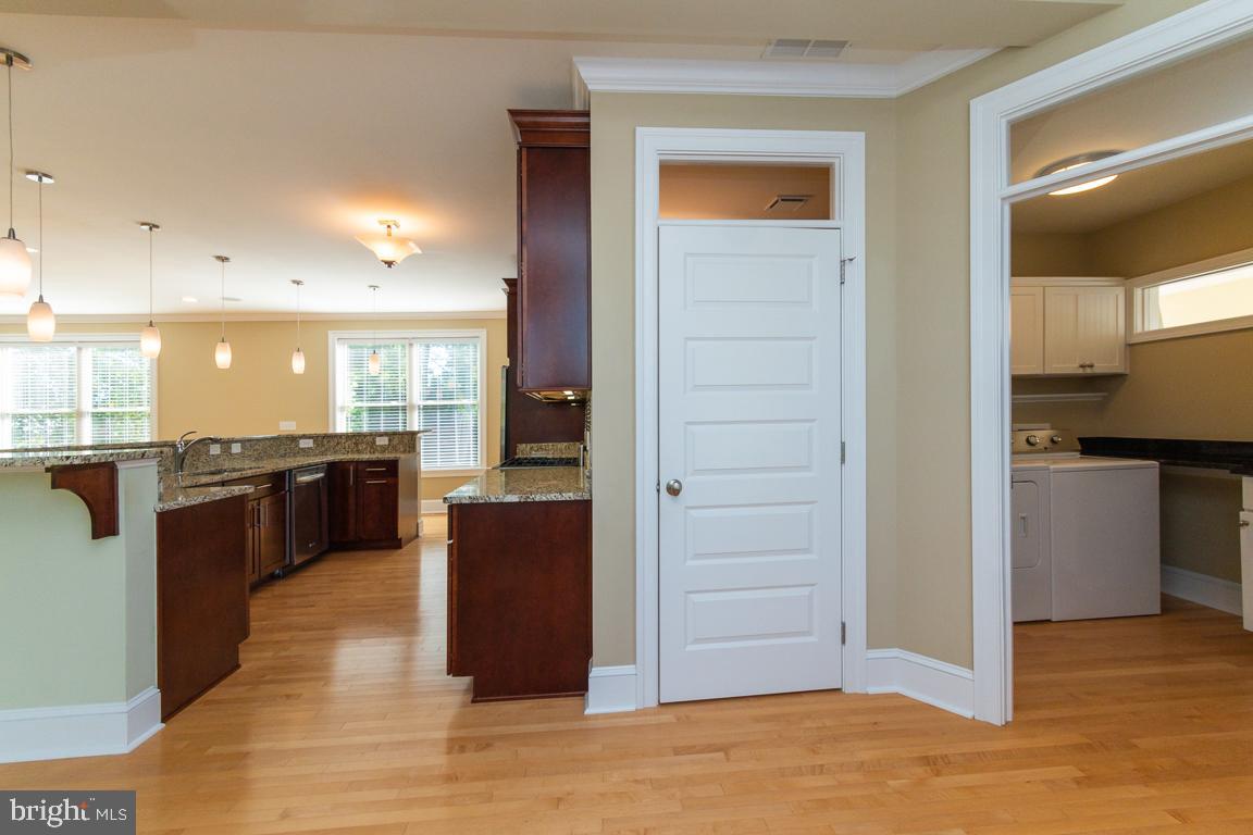 LONG BEACH ESTATES - Residential