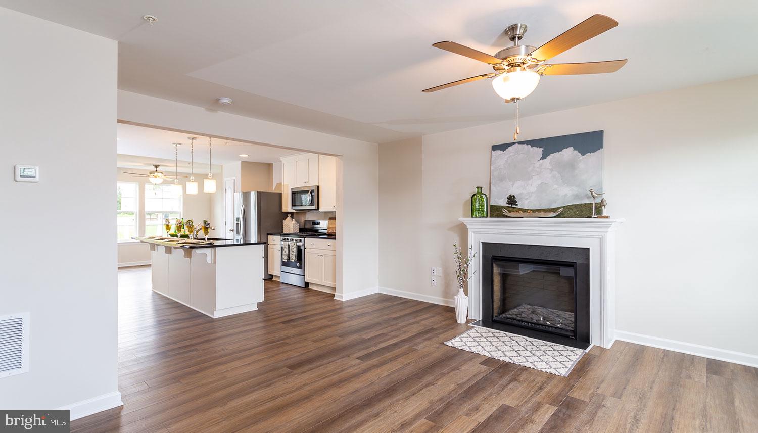 TOWNES AT TATE MANOR - Residential