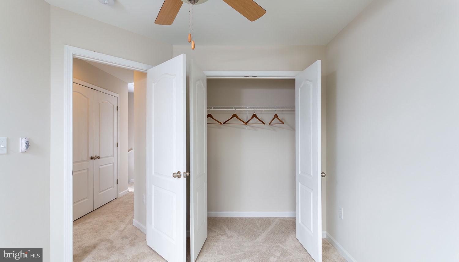 TOWNES AT TATE MANOR - Residential