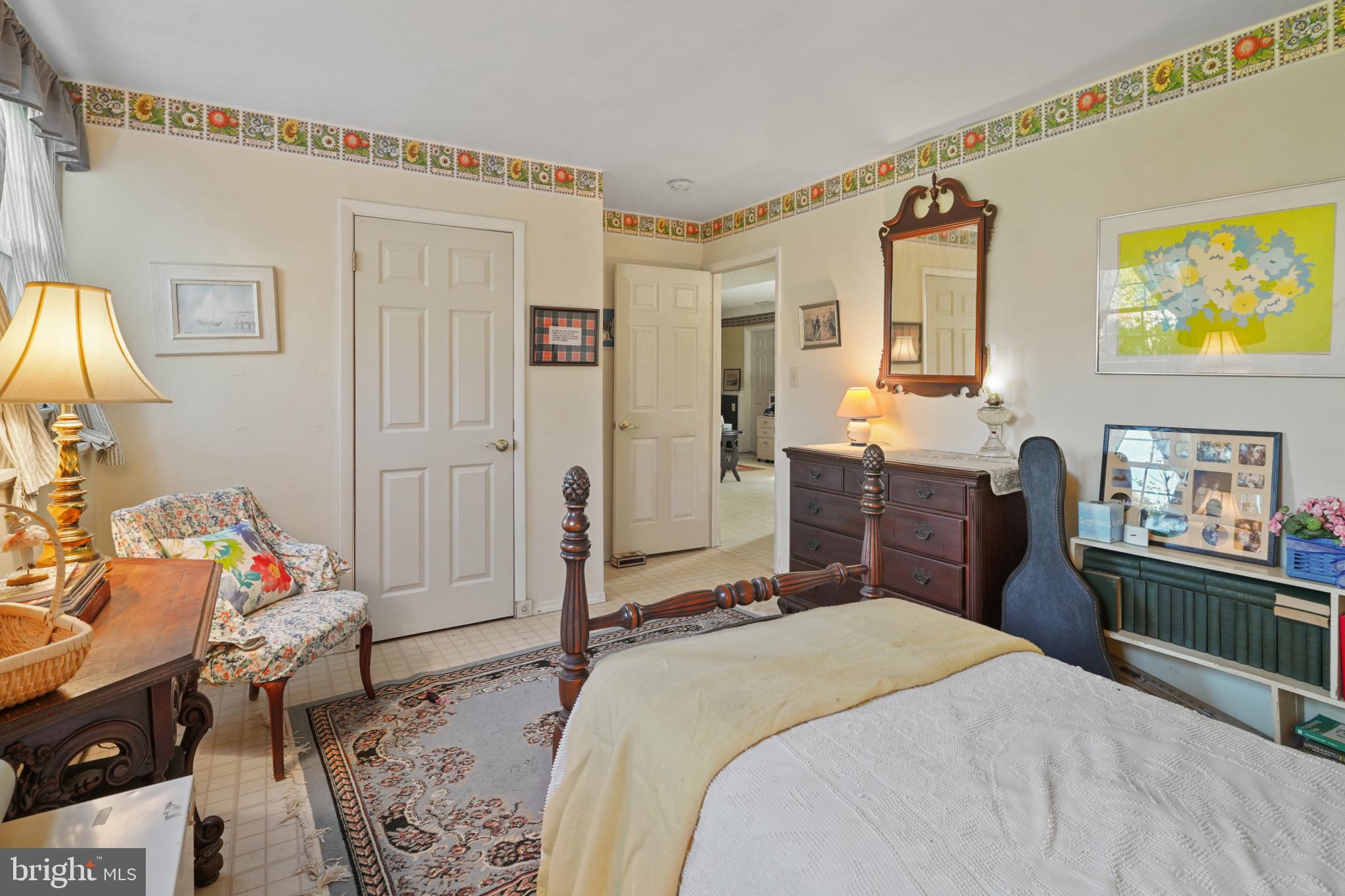 BAY COUNTRY - Residential