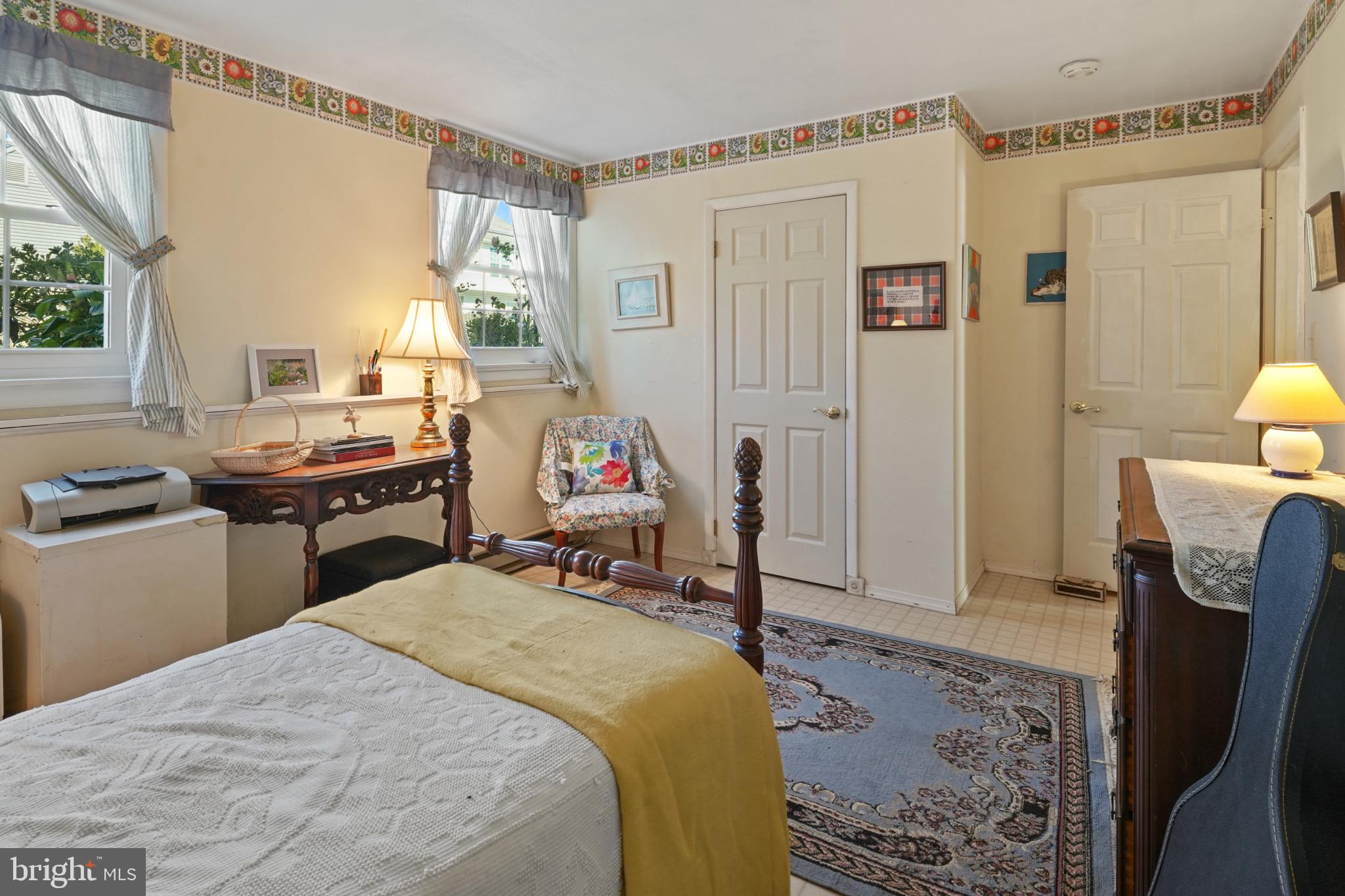 BAY COUNTRY - Residential