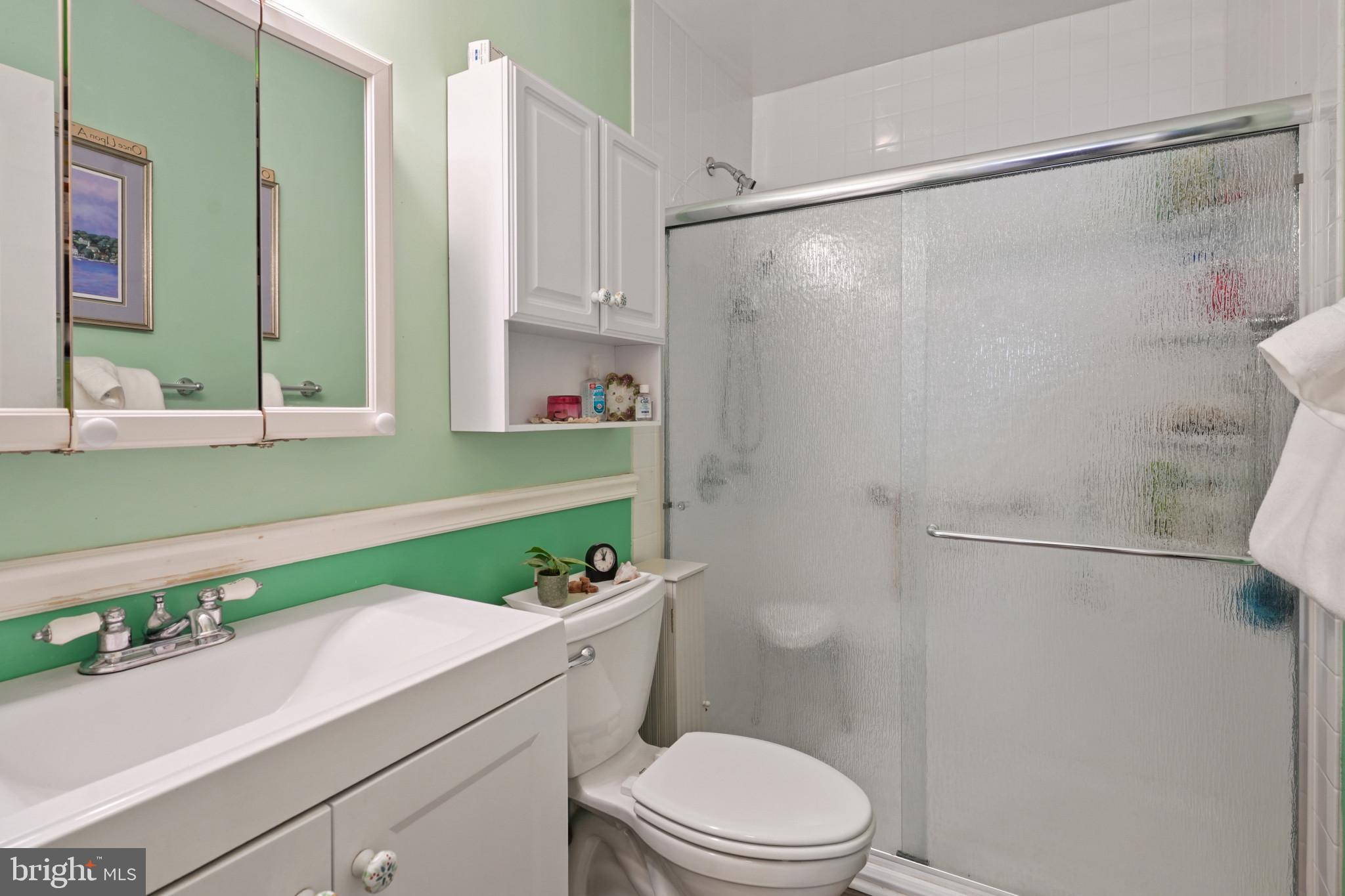 BAY COUNTRY - Residential