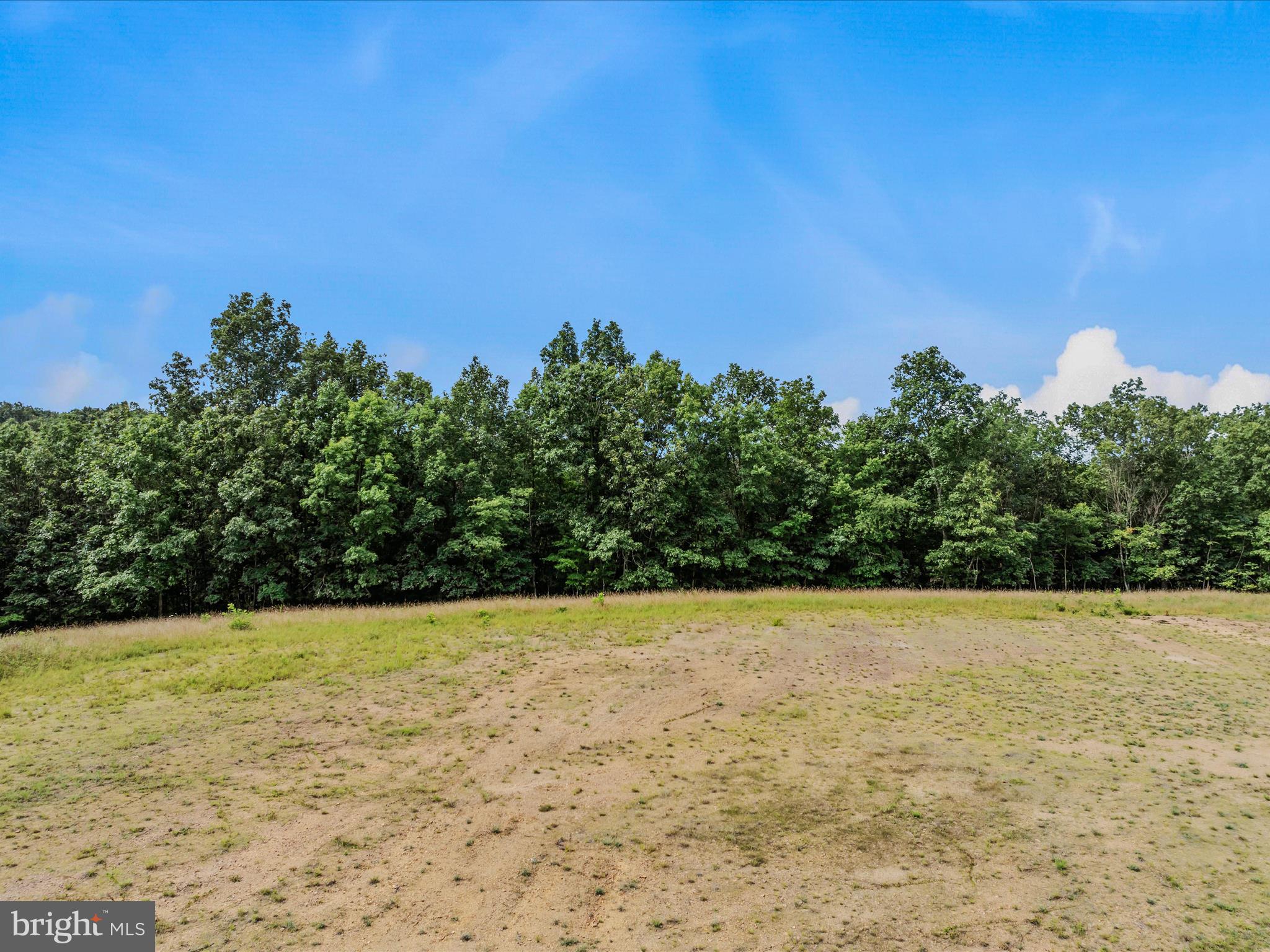 FAIRVIEW OAKS - Land