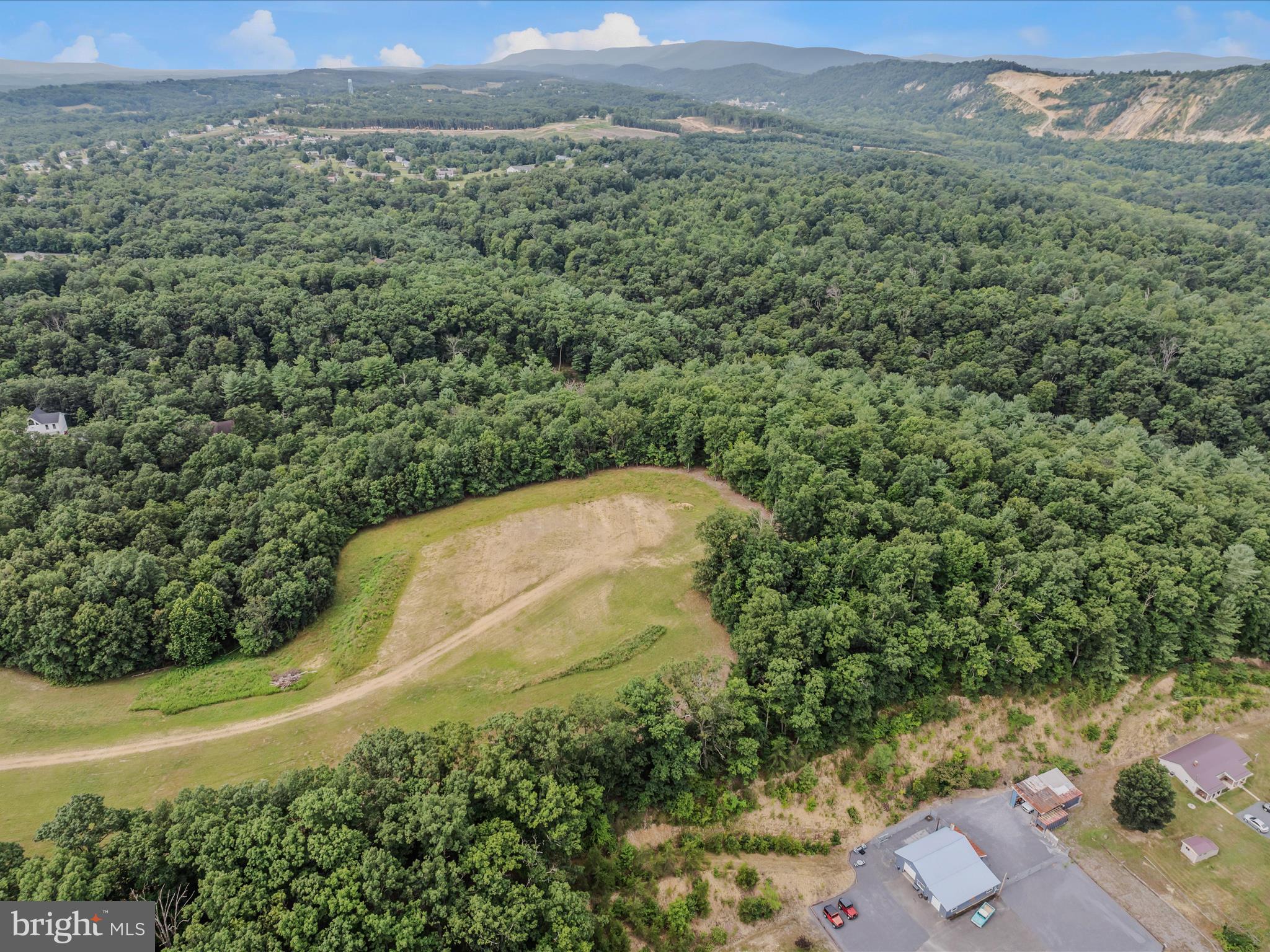 FAIRVIEW OAKS - Land