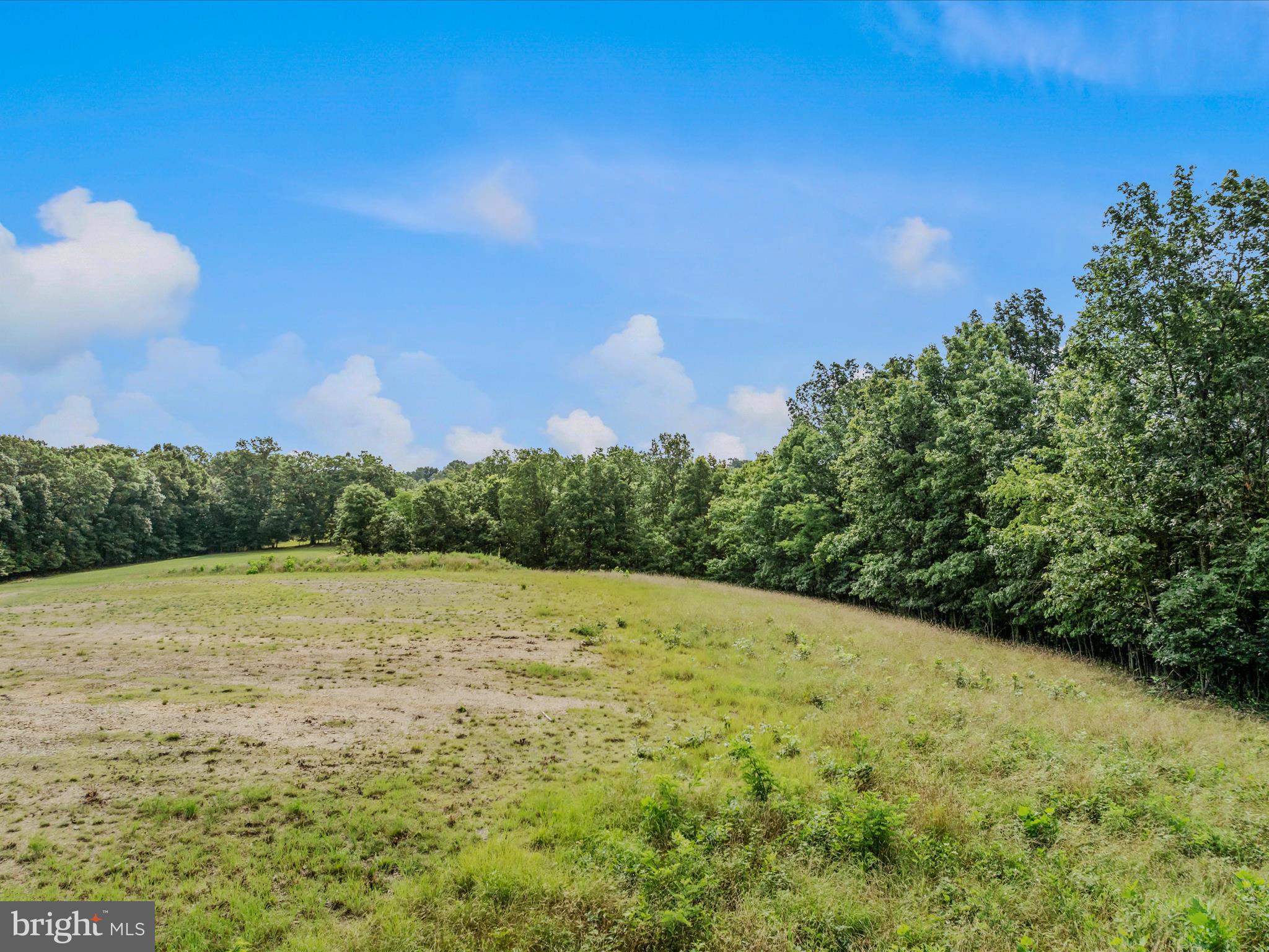 FAIRVIEW OAKS - Land