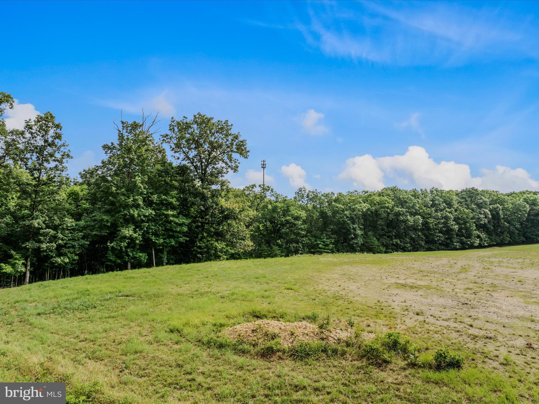 FAIRVIEW OAKS - Land