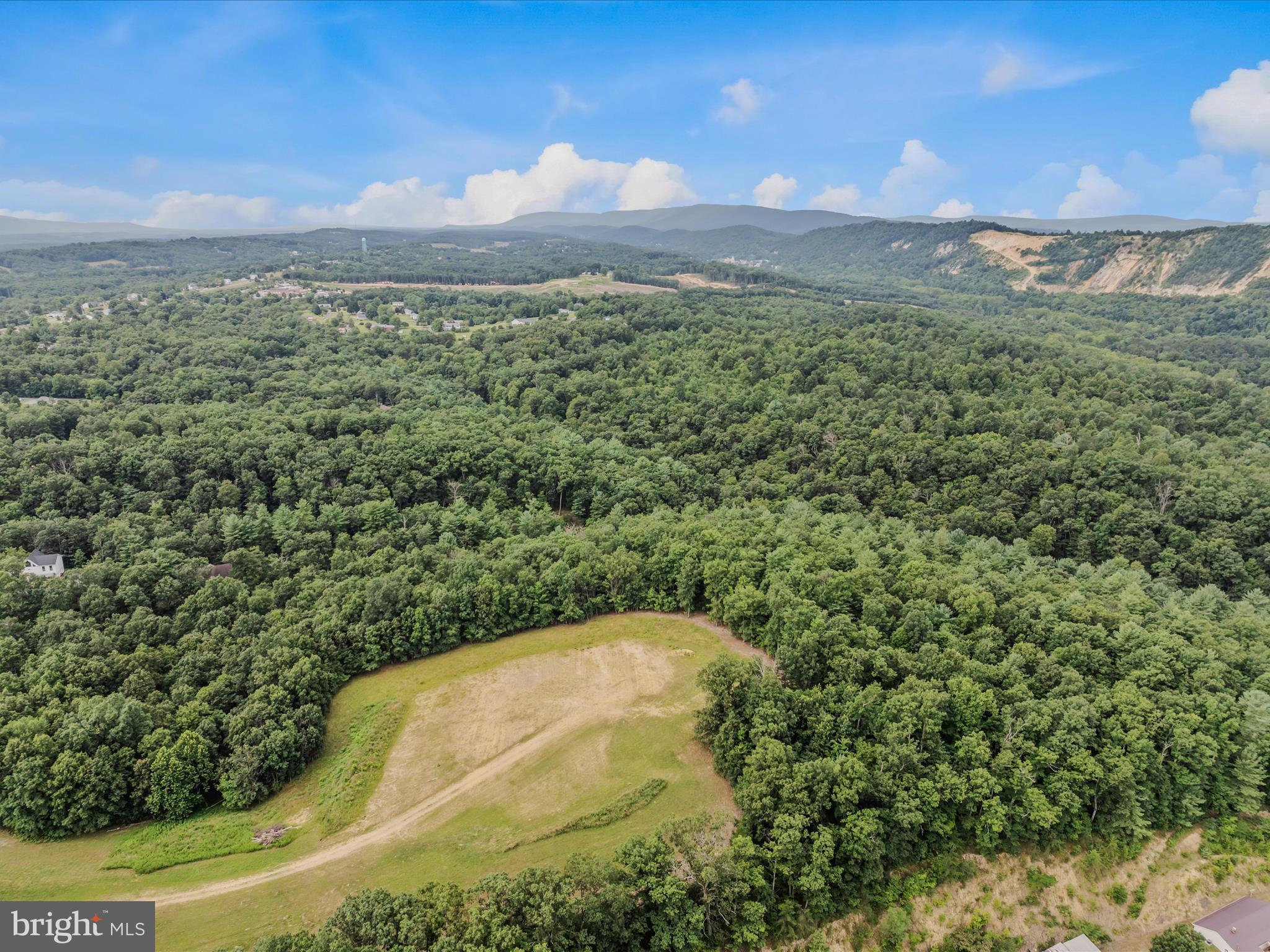 FAIRVIEW OAKS - Land