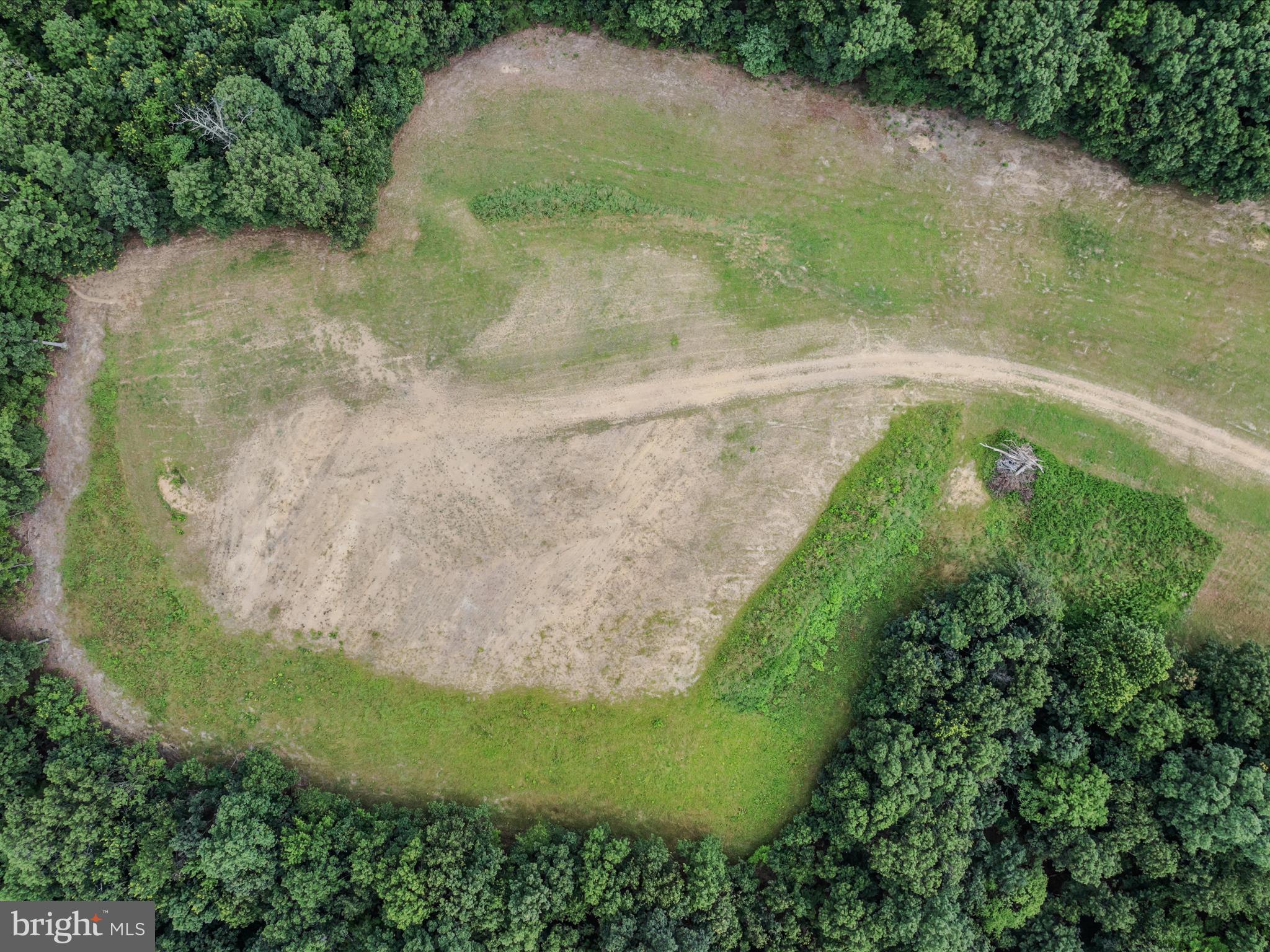 FAIRVIEW OAKS - Land