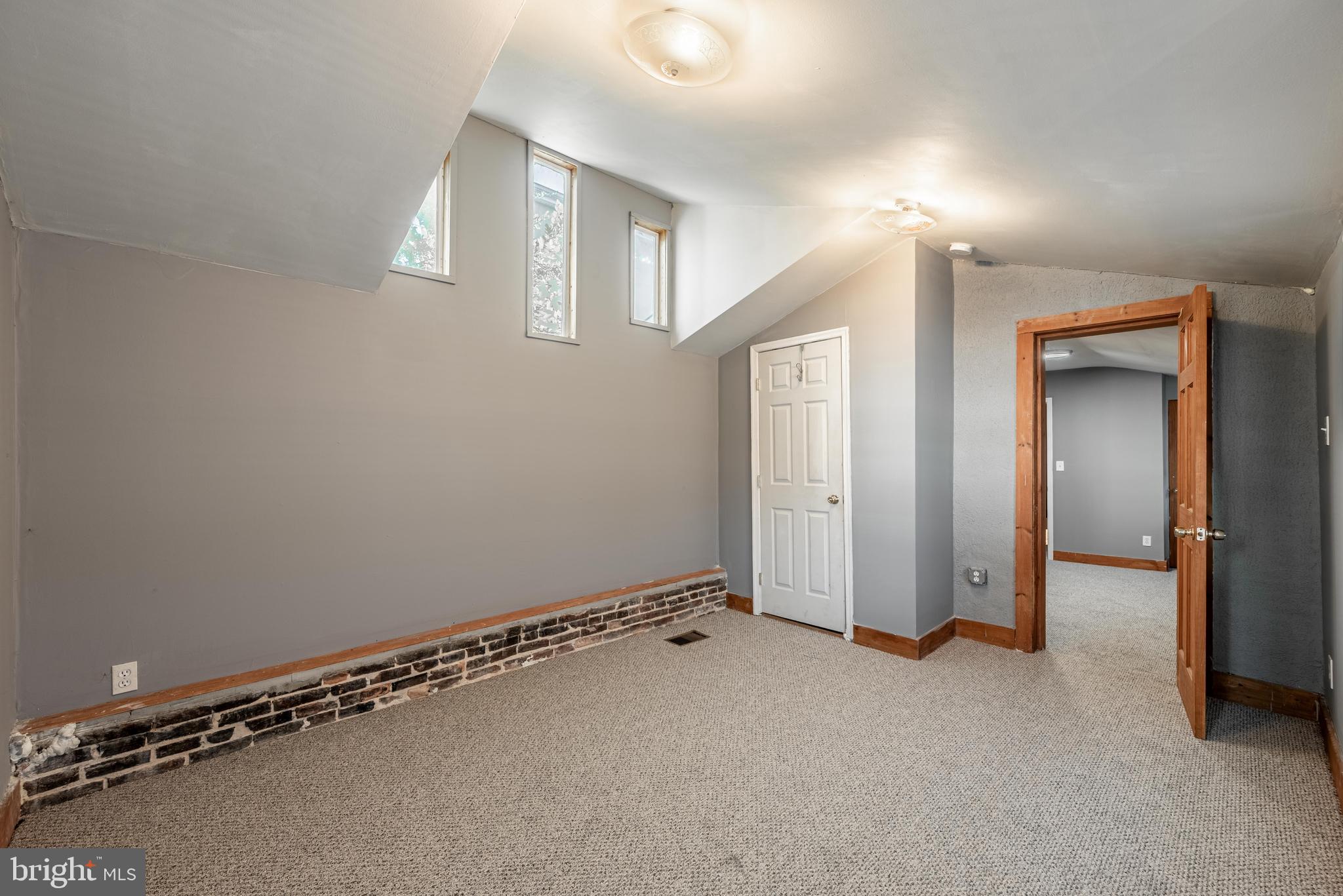 WASHINGTON HILL - Residential Lease