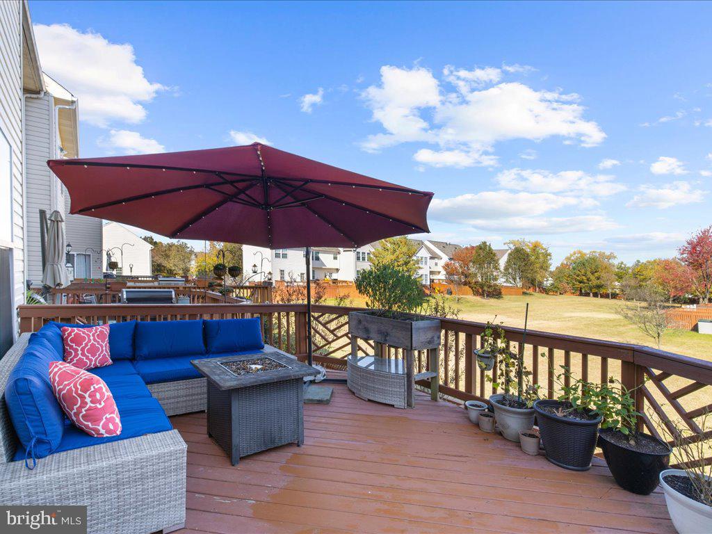 FARMINGTON VILLAGE - Residential