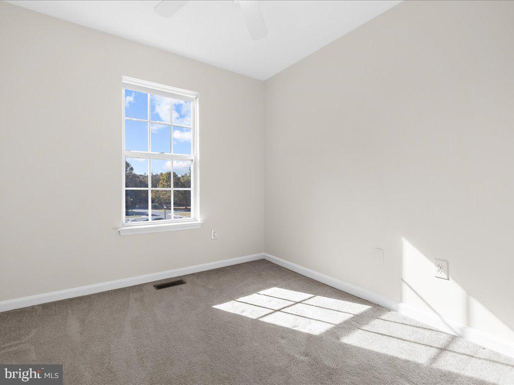 FARMINGTON VILLAGE - Residential
