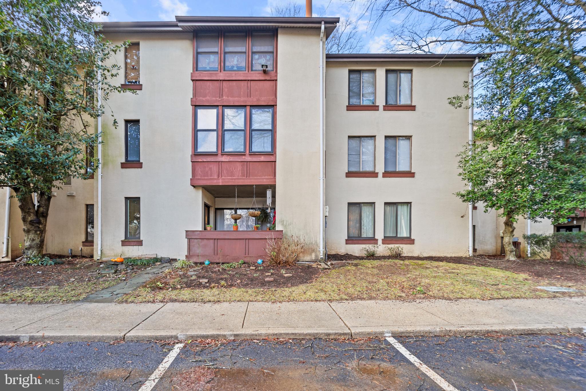 OAKLAND MILLS - Residential