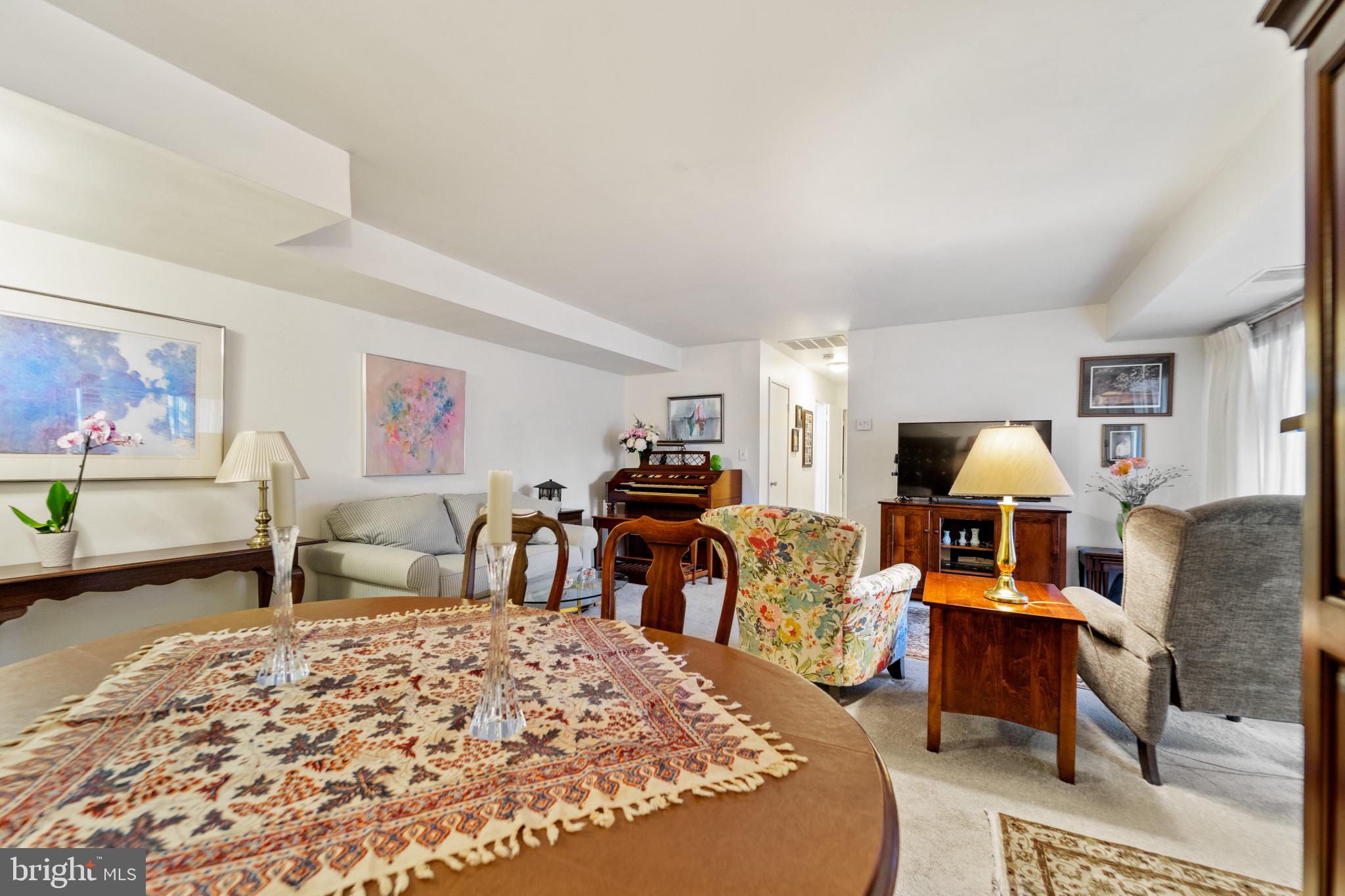 OAKLAND MILLS - Residential