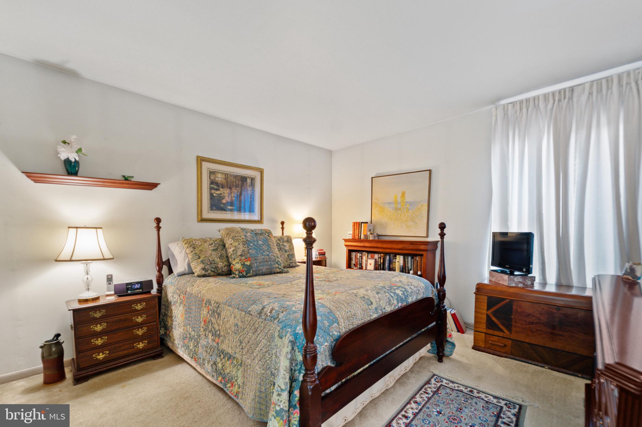 OAKLAND MILLS - Residential