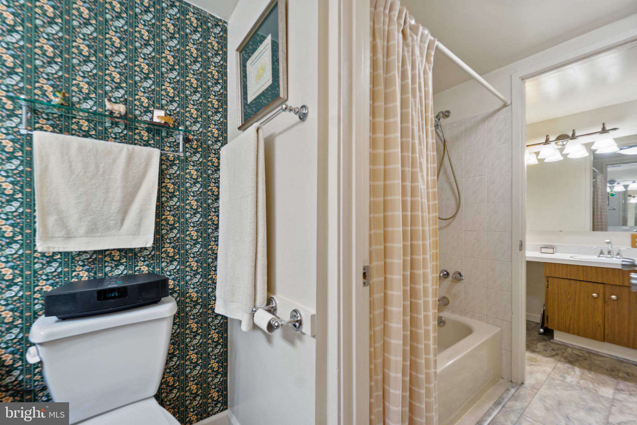 OAKLAND MILLS - Residential