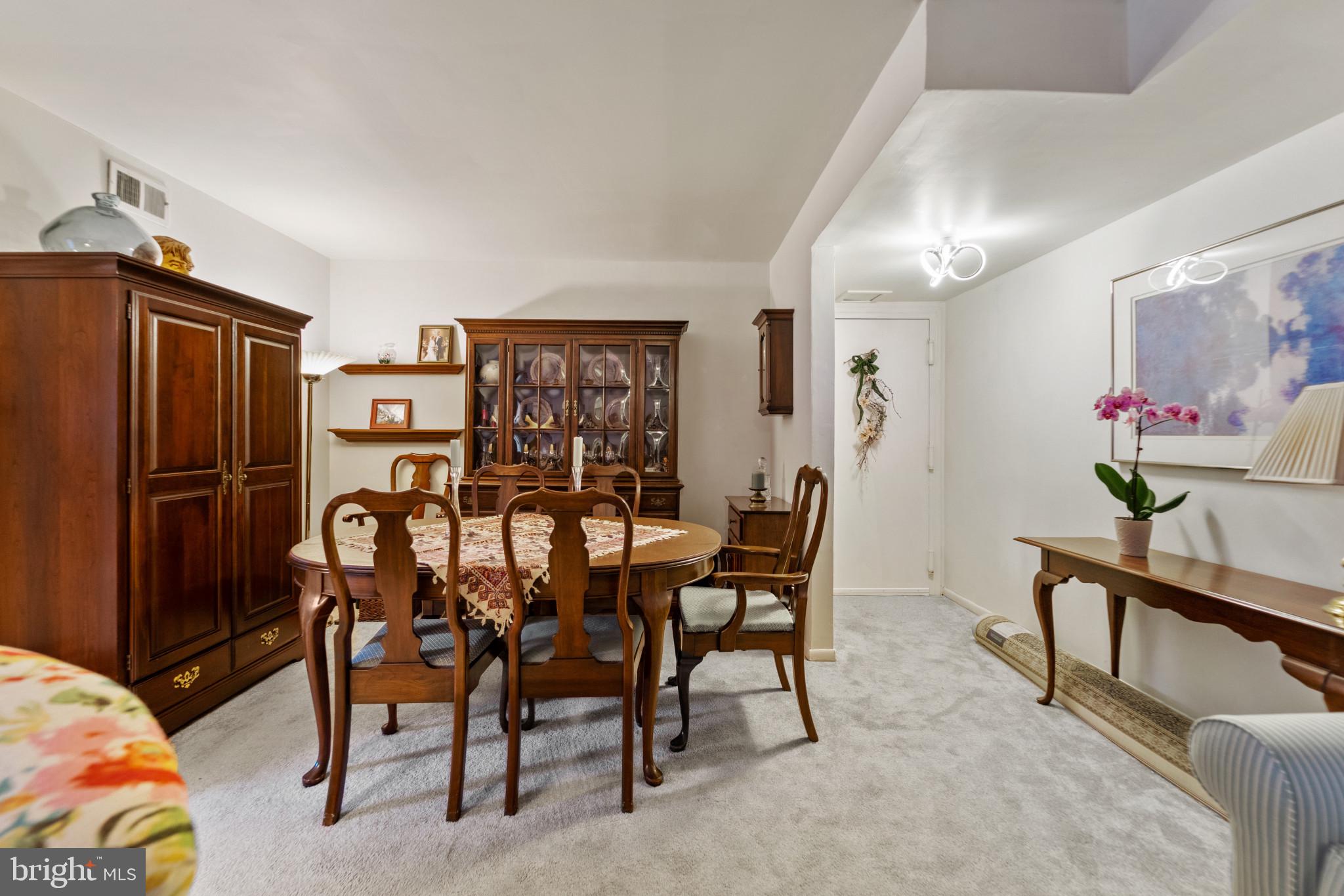 OAKLAND MILLS - Residential