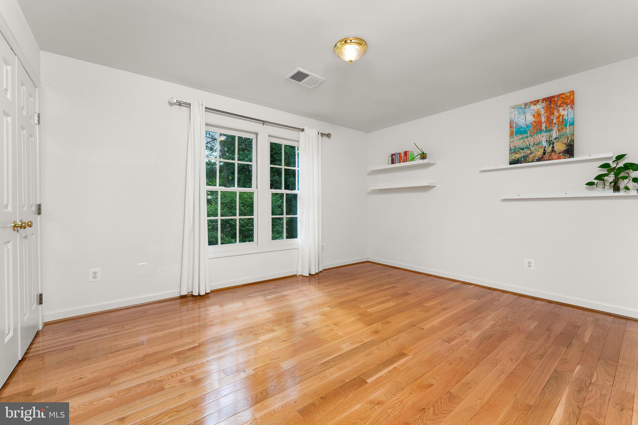 CARDINAL HILL - Residential