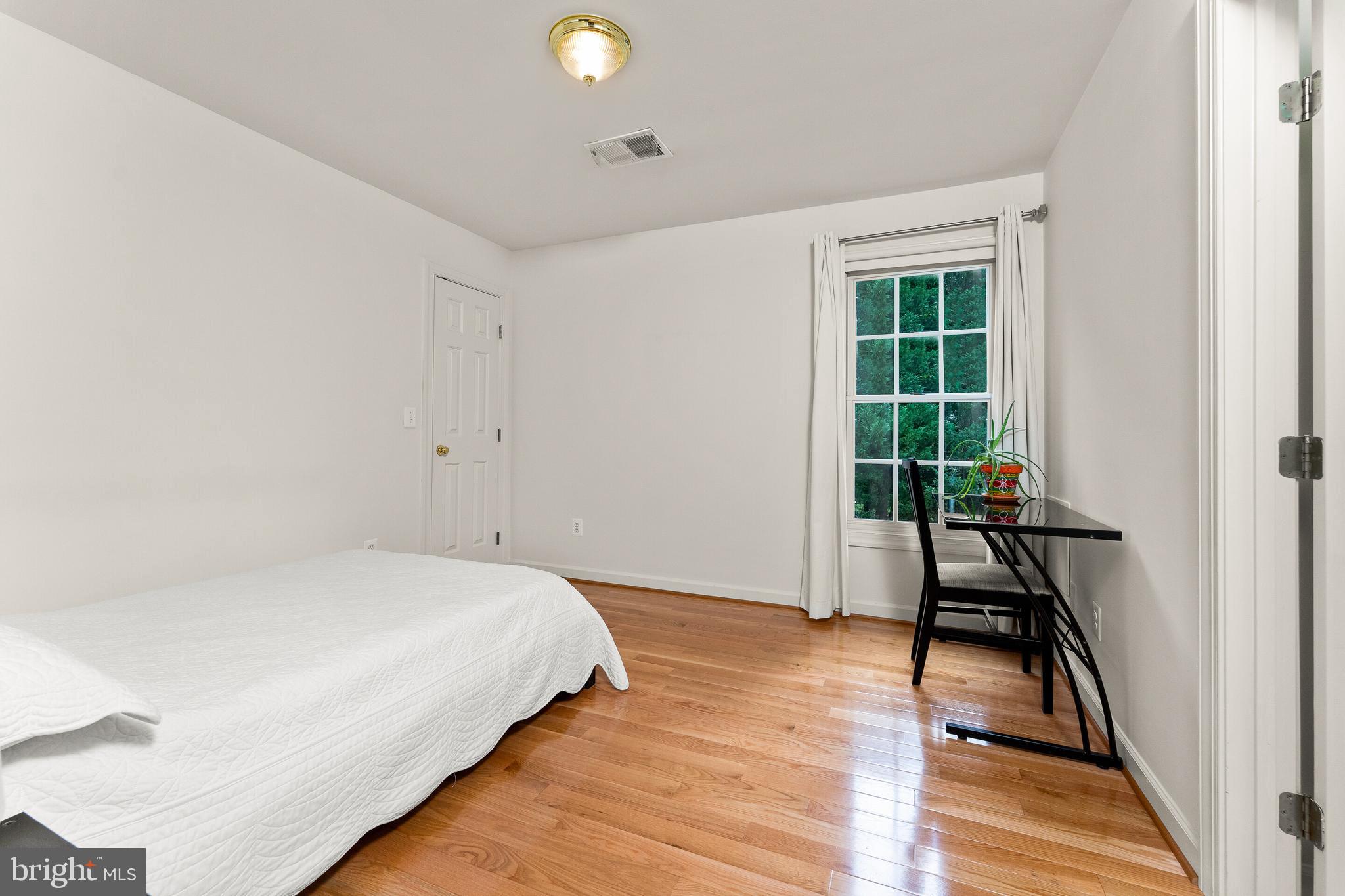 CARDINAL HILL - Residential