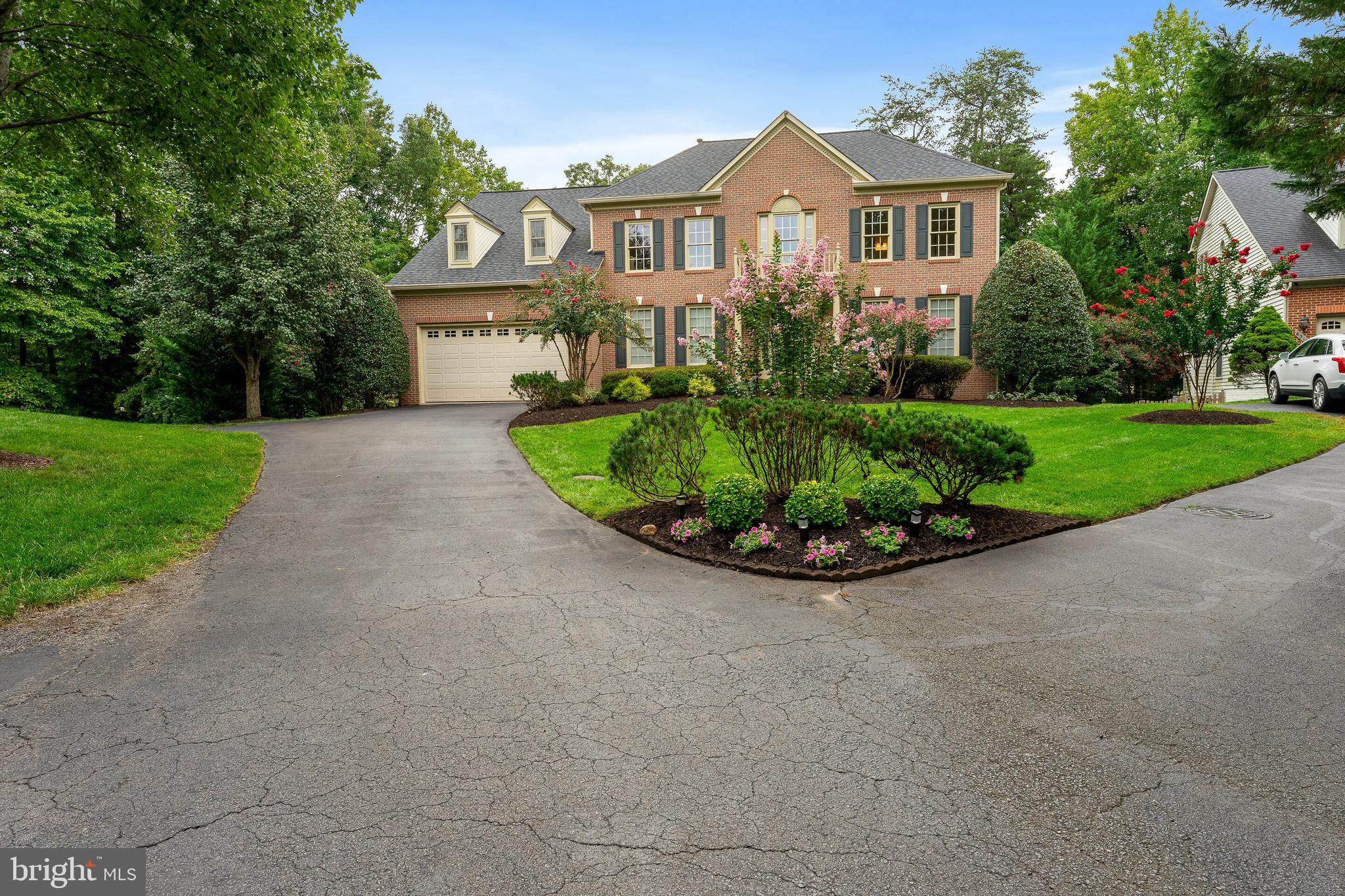 CARDINAL HILL - Residential