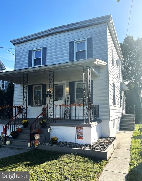 30 SPRUCE AVENUE B UPSTAIRS MAPLE SHADE NJ 08052