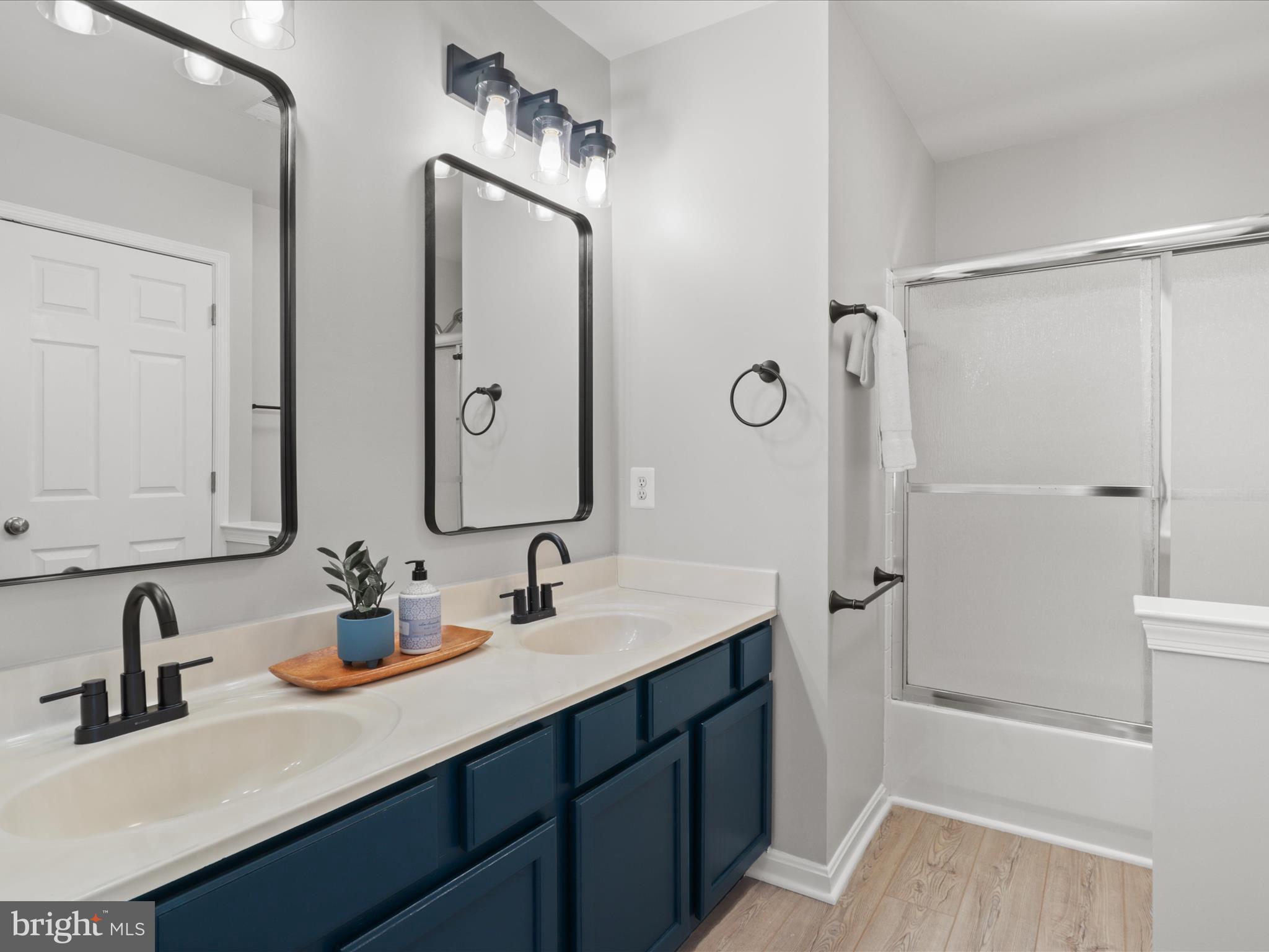 ASHBURN - Residential