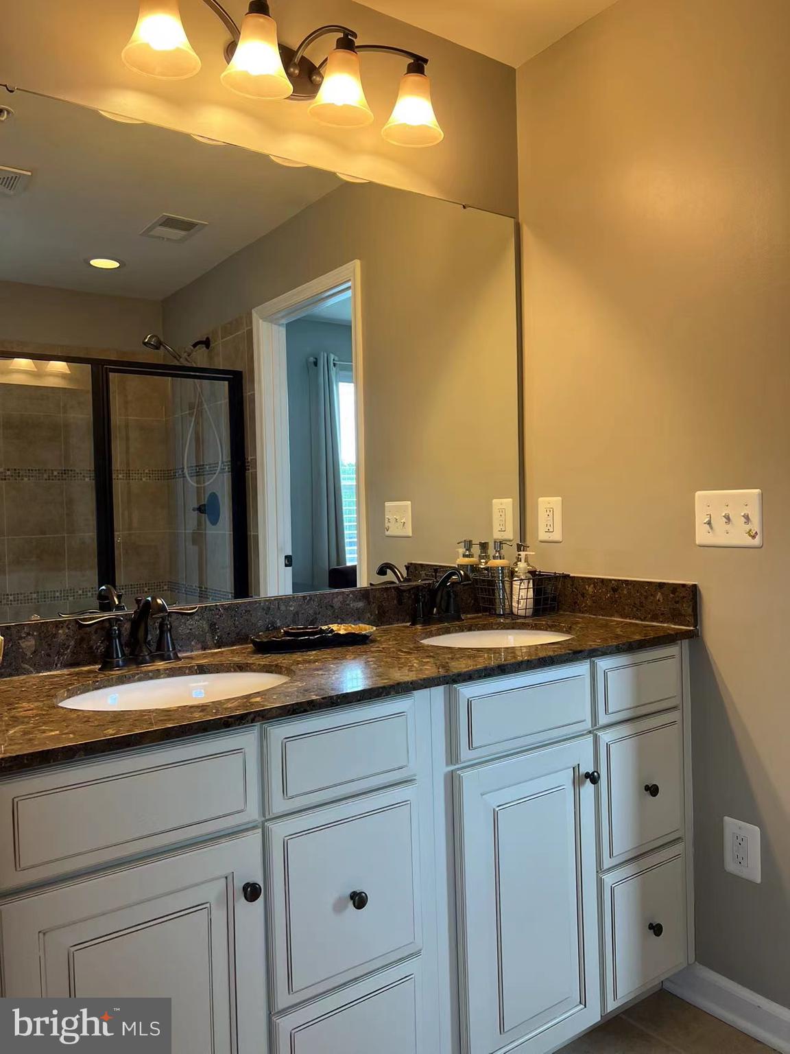 POTOMAC SHORES - Residential Lease