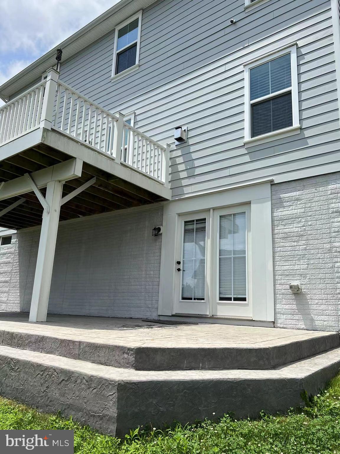 POTOMAC SHORES - Residential Lease