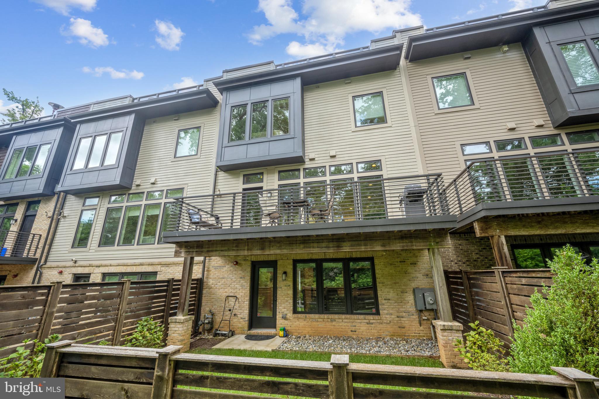 GROSVENOR HEIGHTS - Residential Lease