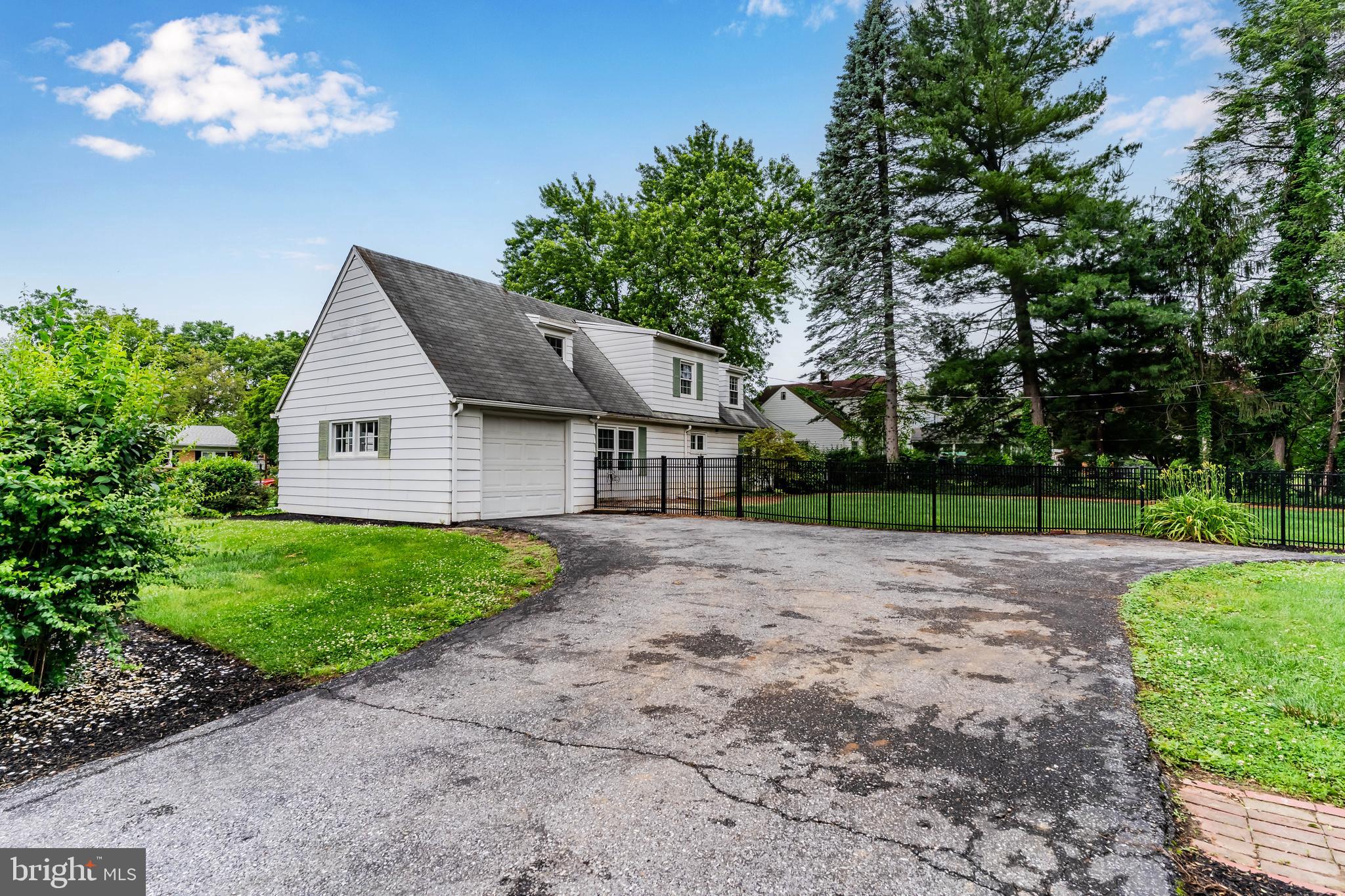 OAKWOOD PARK - Residential