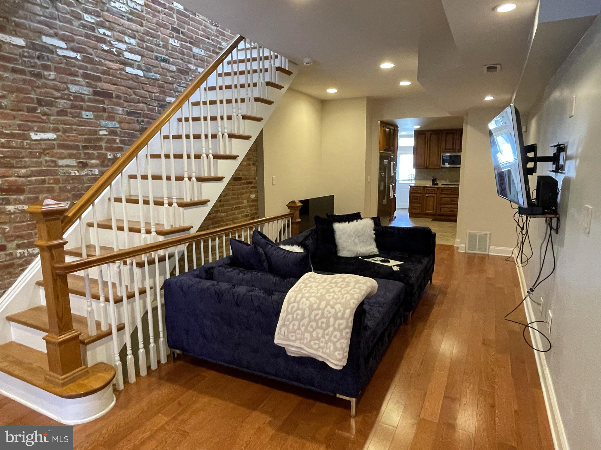 825 S BOULDIN STREET