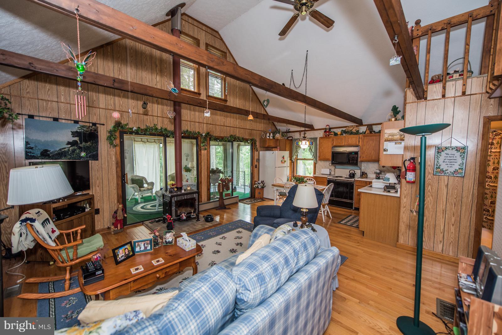 ROUSE MOUNTAIN - Residential