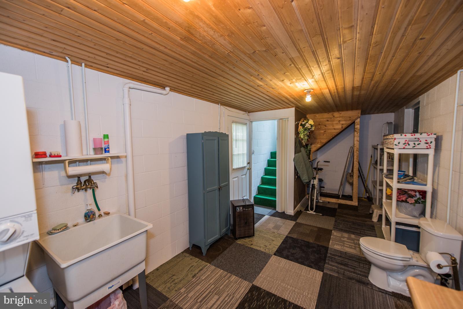 ROUSE MOUNTAIN - Residential